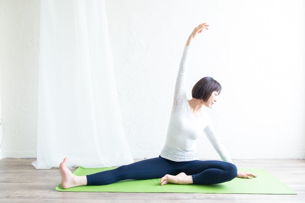 背骨ストレッチ